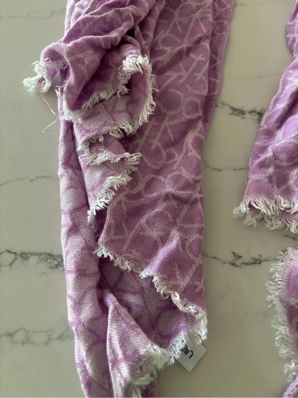 Calvin Klein Lavender Patterned Lightweight Women's Scarf